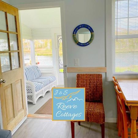 Premier Waterfront Cottage 2 리버헤드 외부 사진
